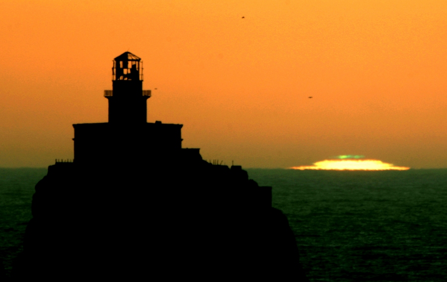 LighthouseSunset