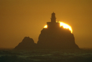 Lighthouse]\