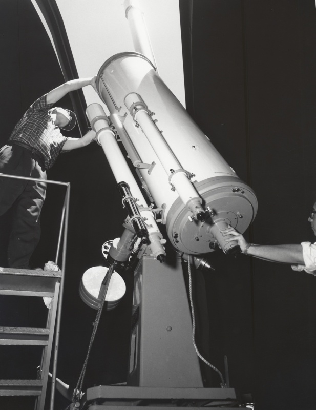 TelescopeinDome
