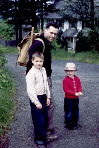 1945