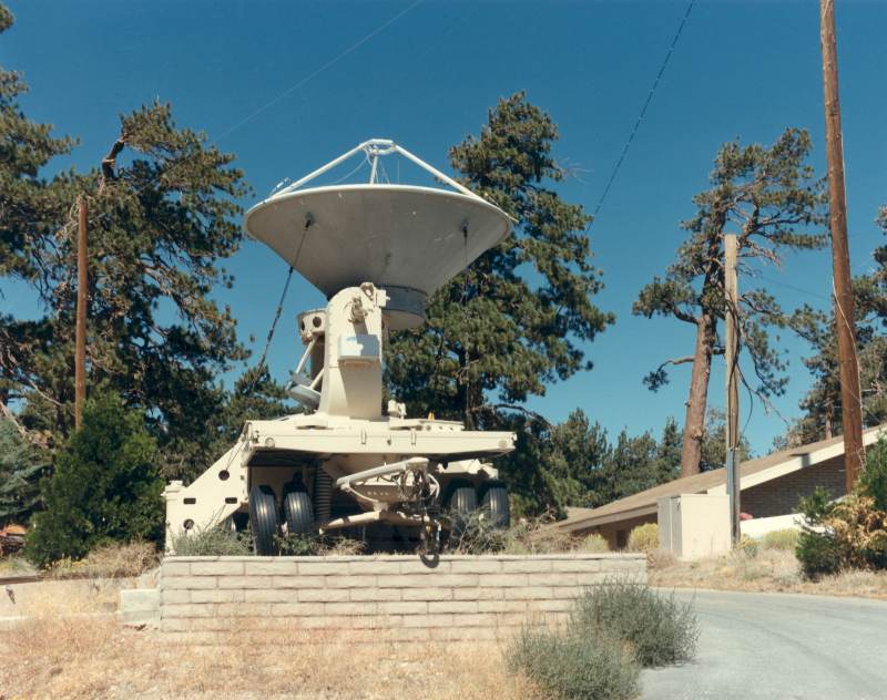 8-FootDish